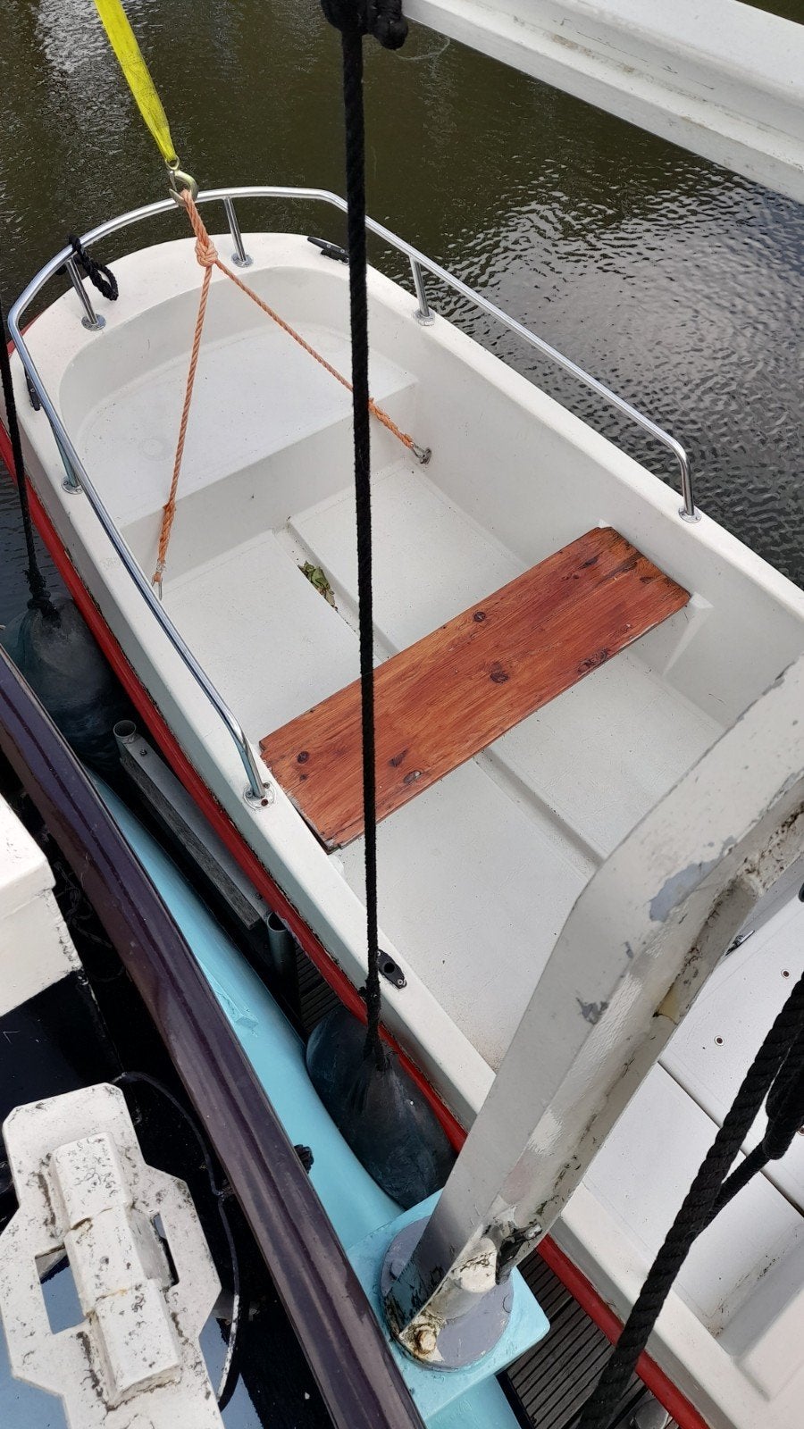 Stabiele polyester bijboot met roeidollen, Watersport en Boten, Roeiboten, Ophalen