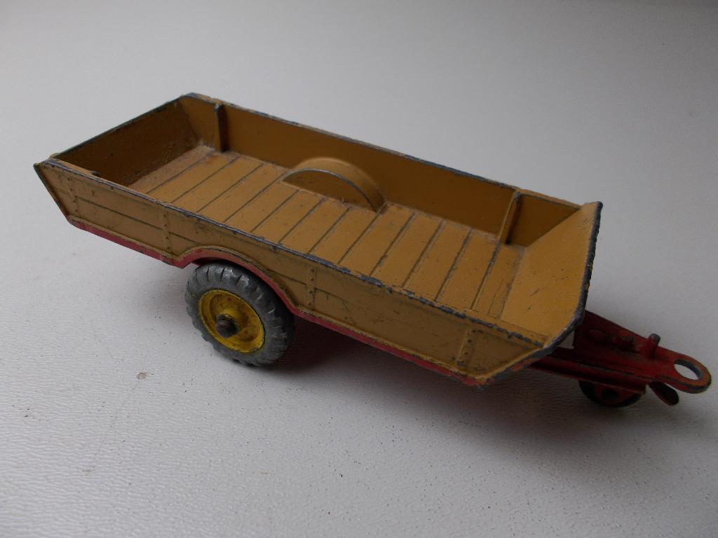 1955 Dinky Toys 320 HALESOWEN HARVEST FARM TRAILER (-B-), Ophalen of Verzenden, Gebruikt, Tractor of Landbouw, Dinky Toys