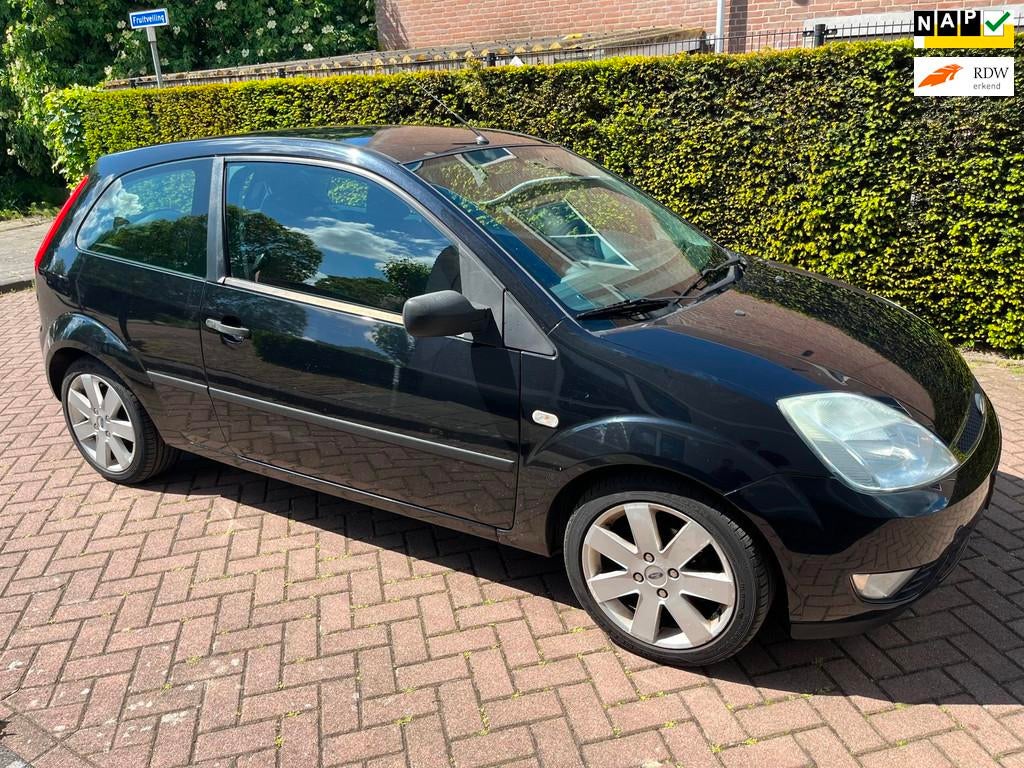 Ford Fiesta 1.3 Futura |AIRCO| NIEUWE APK|, 1299 cc, Stof, 4 cilinders, Zwart