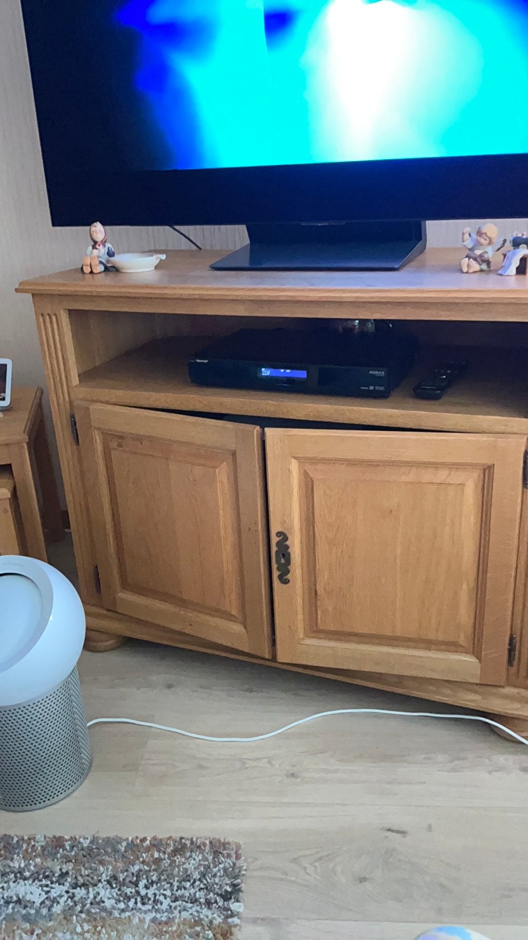 Eiken tv kast, Ophalen, Eikenhout, 50 tot 100 cm, Klasiek