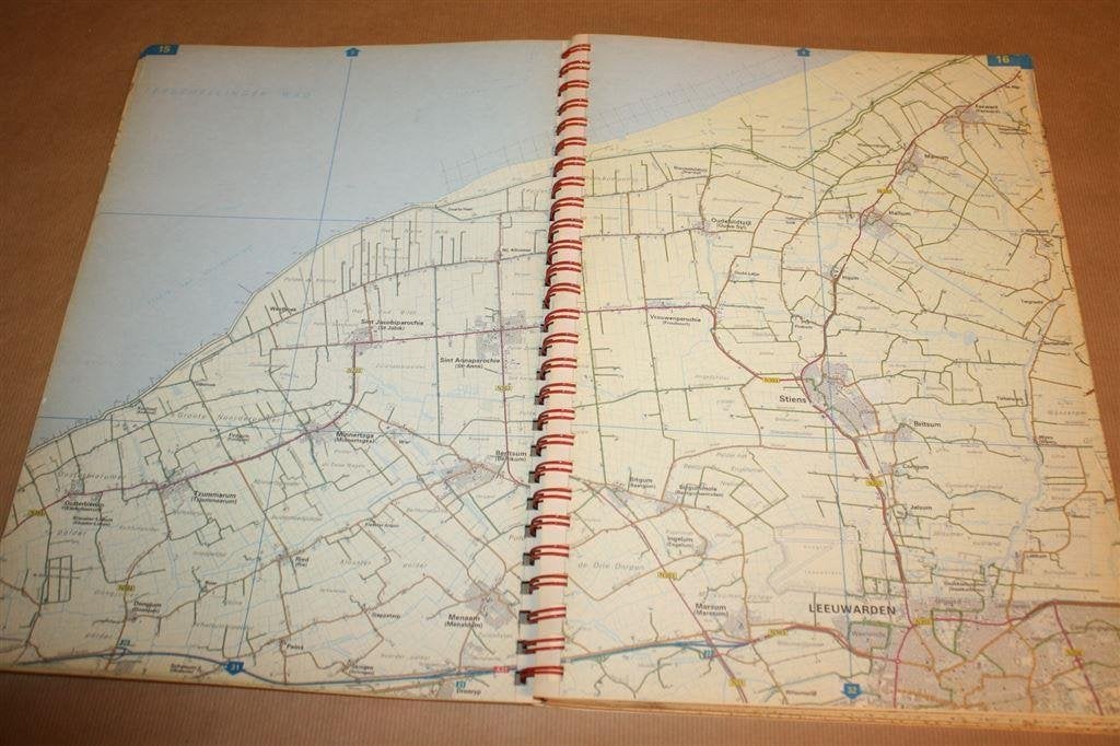 Topografische wegenatlas van Nederland - Falk - 2000, Gelezen, Ophalen of Verzenden, Landkaart, 1800 tot 2000