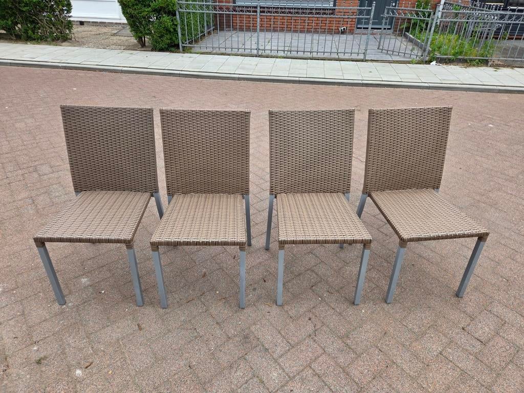 4 nette tuinstoelen van wicker en metaal, Ophalen, Gebruikt, Wicker