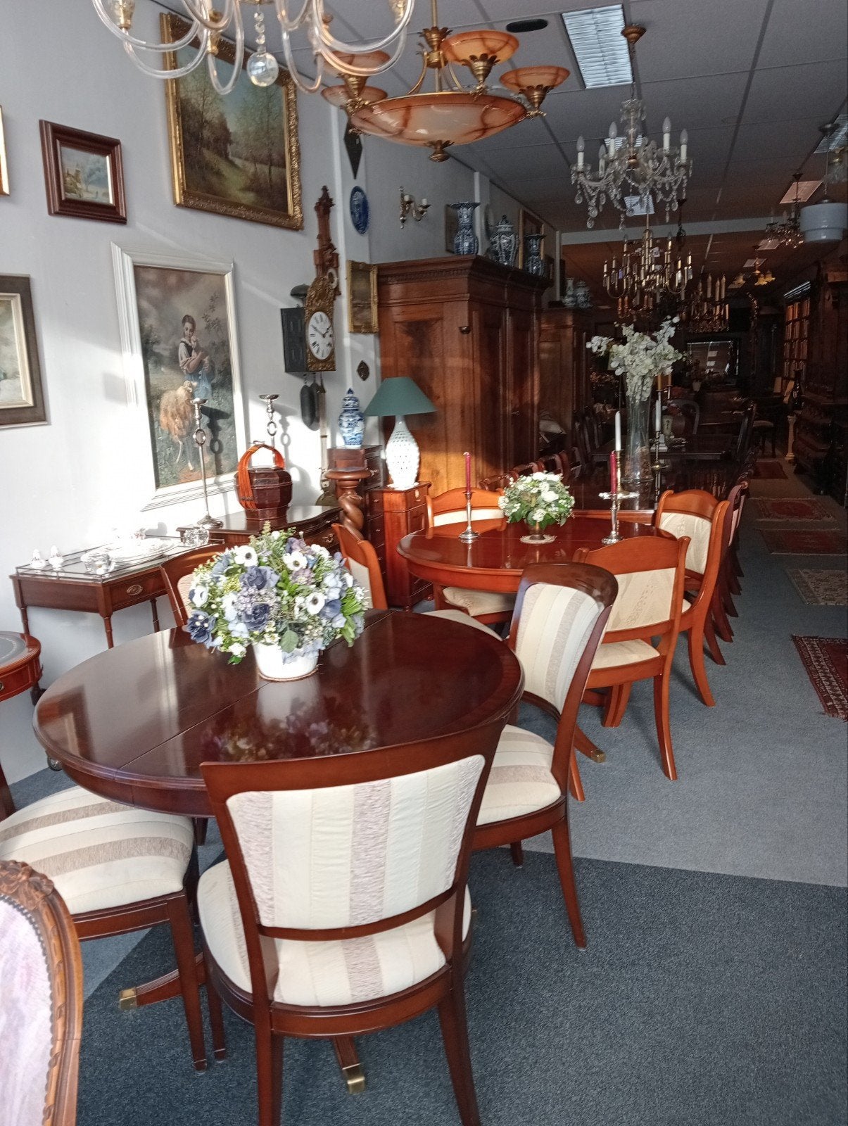 Heldense Exclusief Mahonie Tafel en Taxus Nieuwstaat, Rond, Ophalen of Verzenden, Zo goed als nieuw, Heldense Exclusief