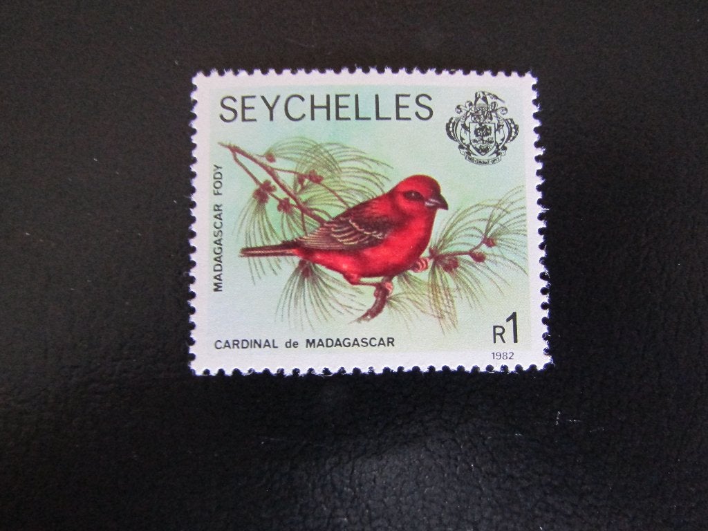 Postzegel Vogel: Madagaskar-Kardinaal uit de Seychellen, Ophalen of Verzenden, Postfris, Dier of Natuur