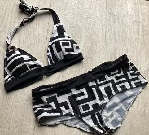 Zwart-witte bikini maat 44, Ophalen of Verzenden, Gedragen, Zwart, Bikini