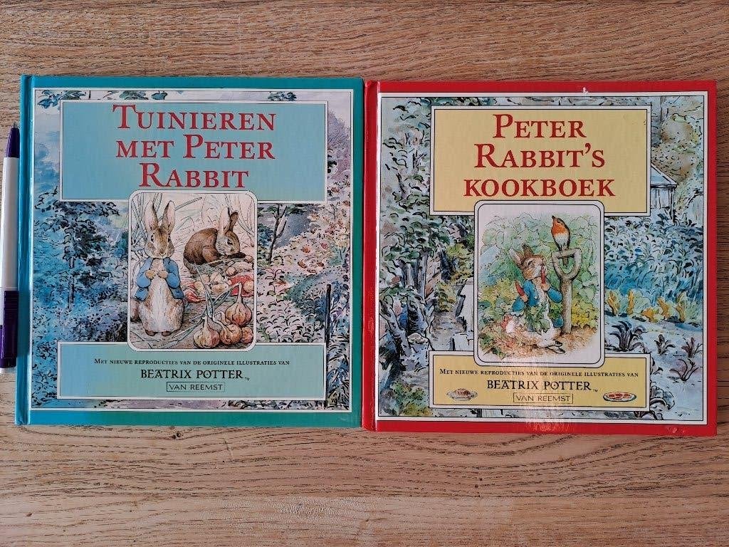 BEATRIX POTTER. PETER RABBIT. 2 X. TUINIEREN & KOKEN., Boeken, Ophalen of Verzenden, Gelezen, Beatrix Potter, Fictie algemeen