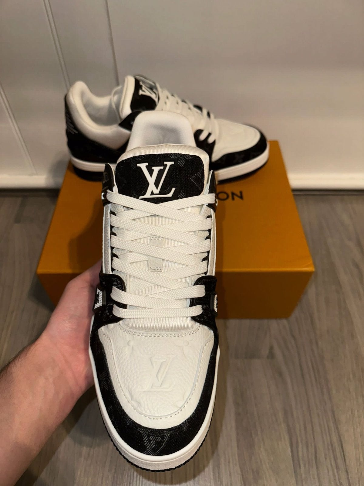 LV Louis Vuitton Trainers, Kleding | Heren, Schoenen, Ophalen of Verzenden, Zo goed als nieuw, Zwart