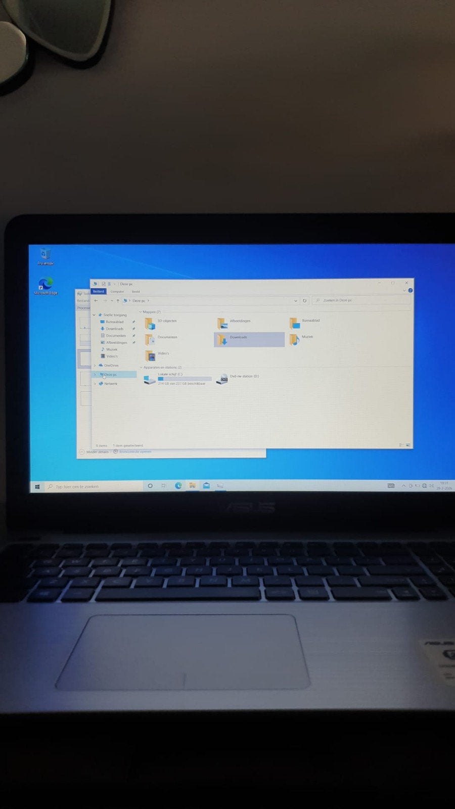 Asus Vivobook

Processor i7 6500U
4GB RAM
SAMSUNG SSD (214GB, Computers en Software, Windows Laptops, Ophalen, 2 tot 3 Ghz, SSD