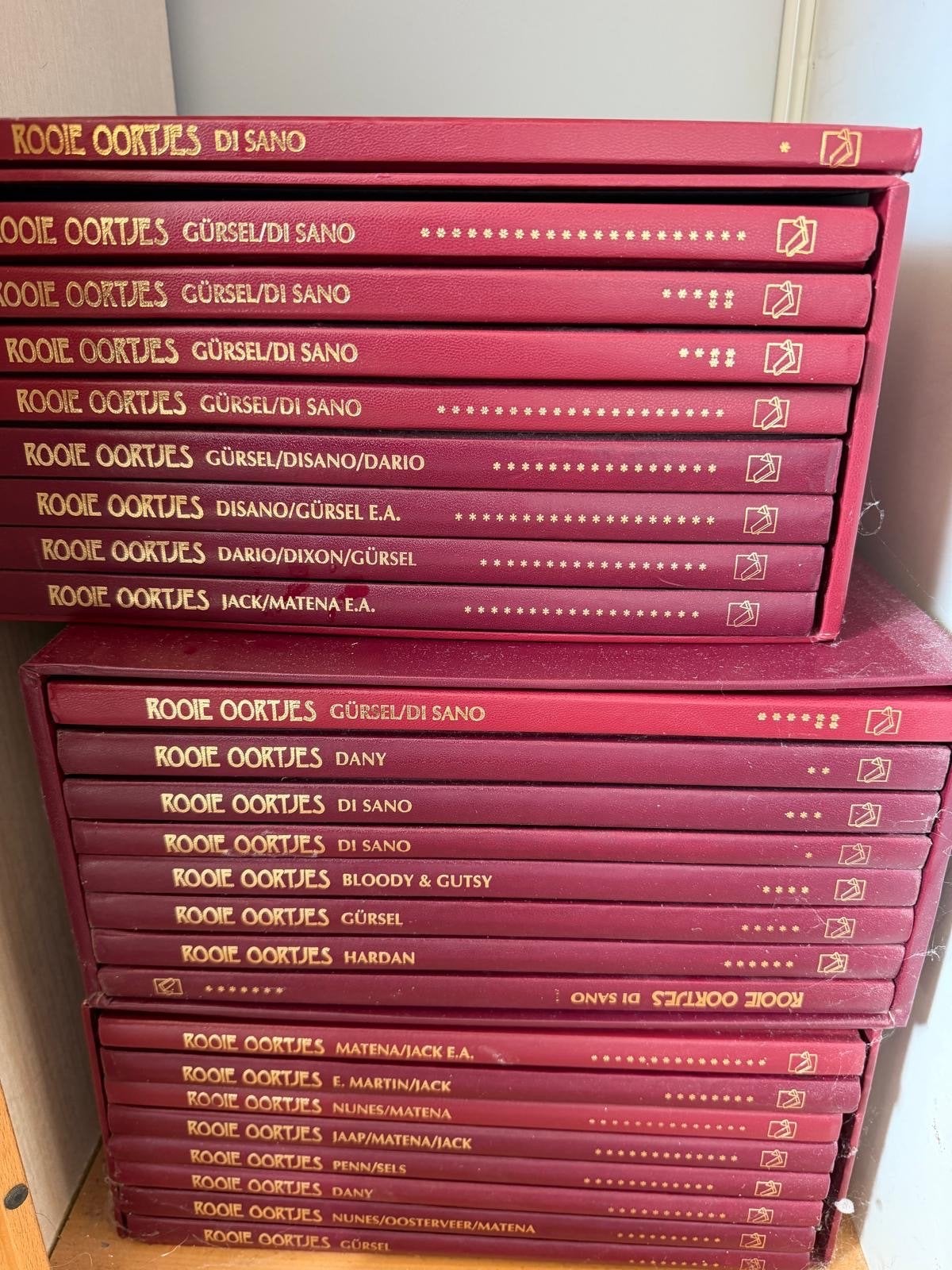 Rooie Oortjes complete serie - Gürsel/Di Sano e.a., Boeken, Complete serie of reeks, Ophalen of Verzenden, Nieuw