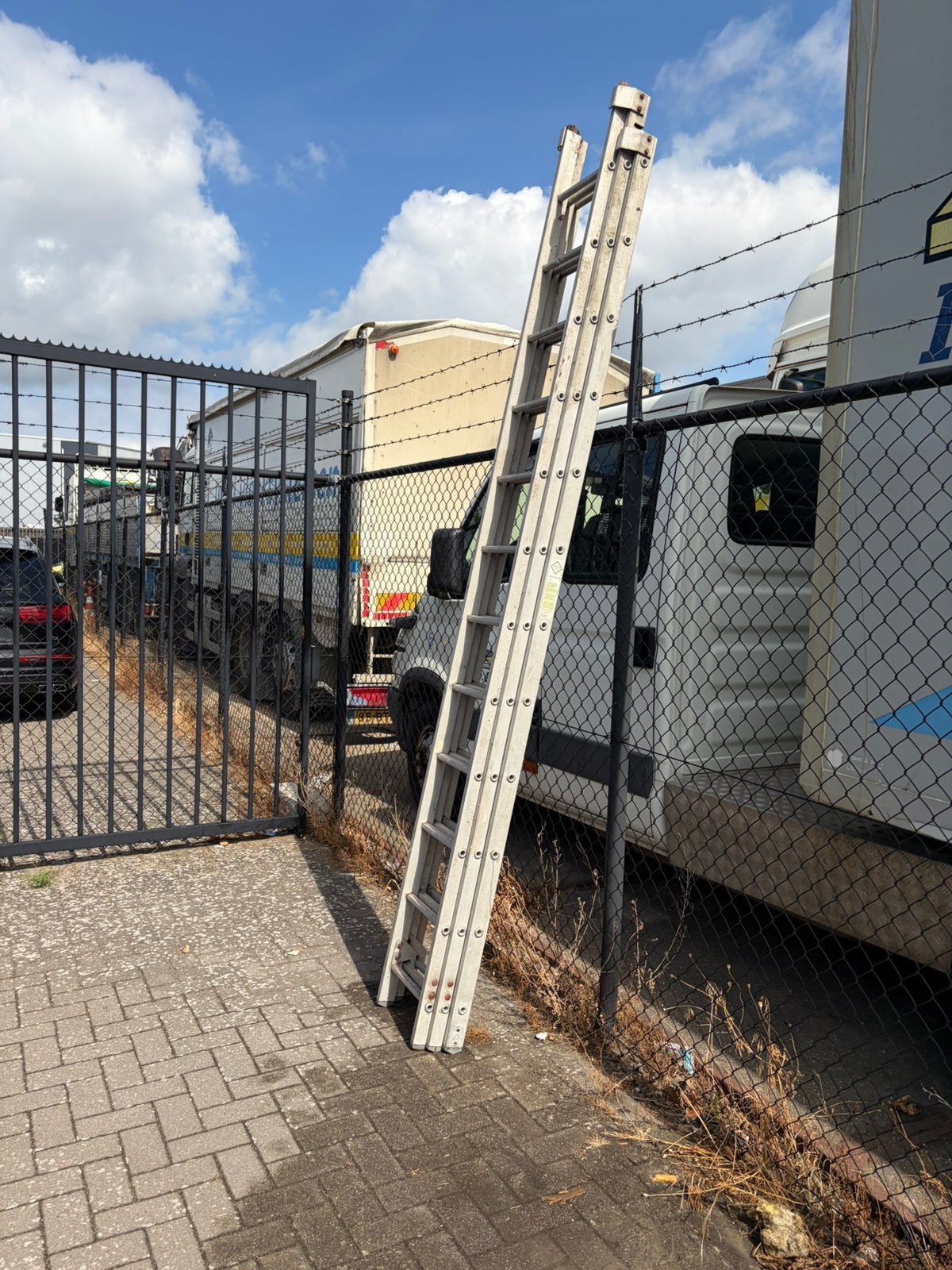 Ladder  3 delig 12 treden uitschuifbaar, Ophalen, Gebruikt, Ladder, Opvouwbaar of Inschuifbaar