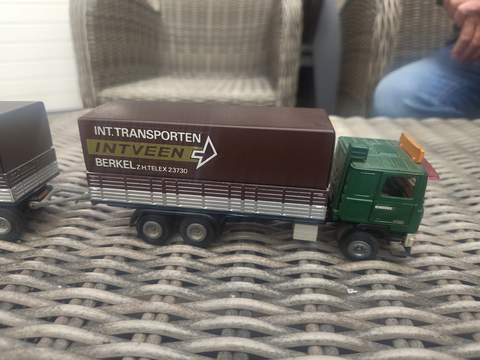 Volvo F10  vrachtwagen  Tekno met aanhanger - Intveen Berkel, Overige merken, 1:32 tot 1:50, Ophalen of Verzenden, Zo goed als nieuw