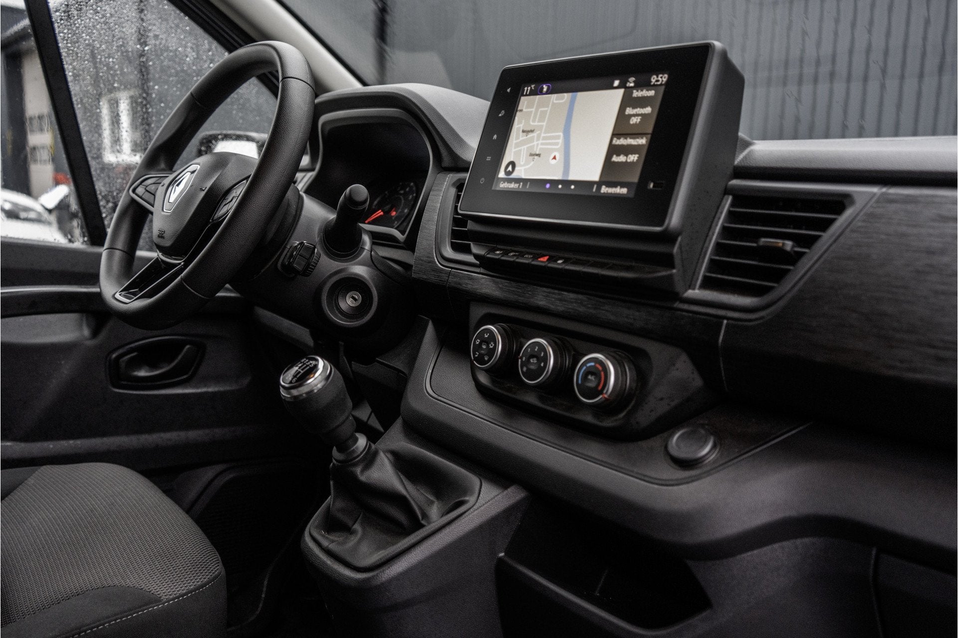 Renault Trafic dCi 150PK | L2H1 | 9-Zits | ex BTW/BPM | LED, Auto's, Renault, Voorwielaandrijving, Stof, Gebruikt, Zwart