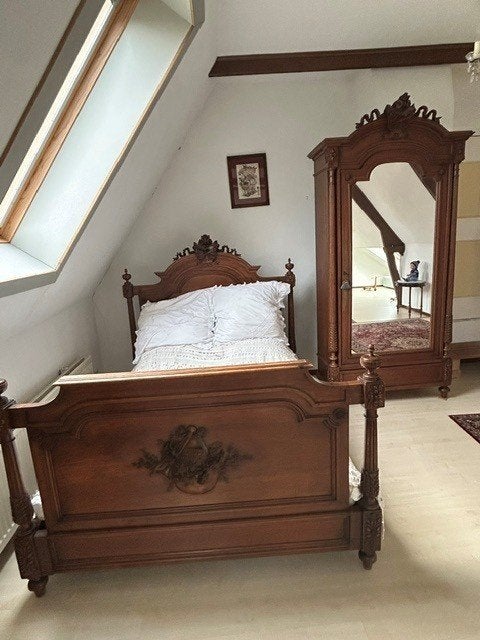 Prachtig antiek bed met kast, Antiek en Kunst, Ophalen of Verzenden
