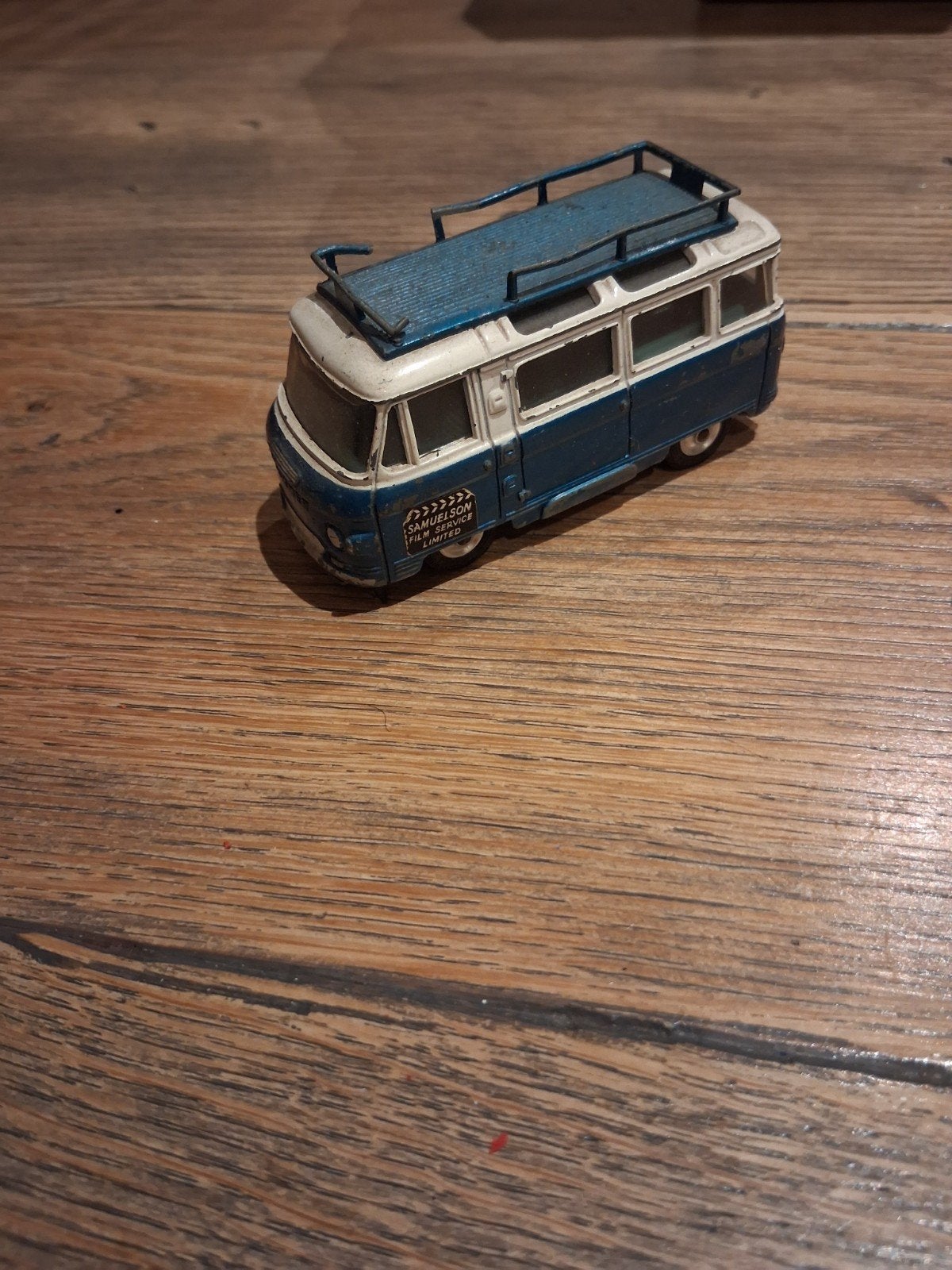 corgi toys commer bus 2500 series, Ophalen of Verzenden, Bus of Vrachtwagen