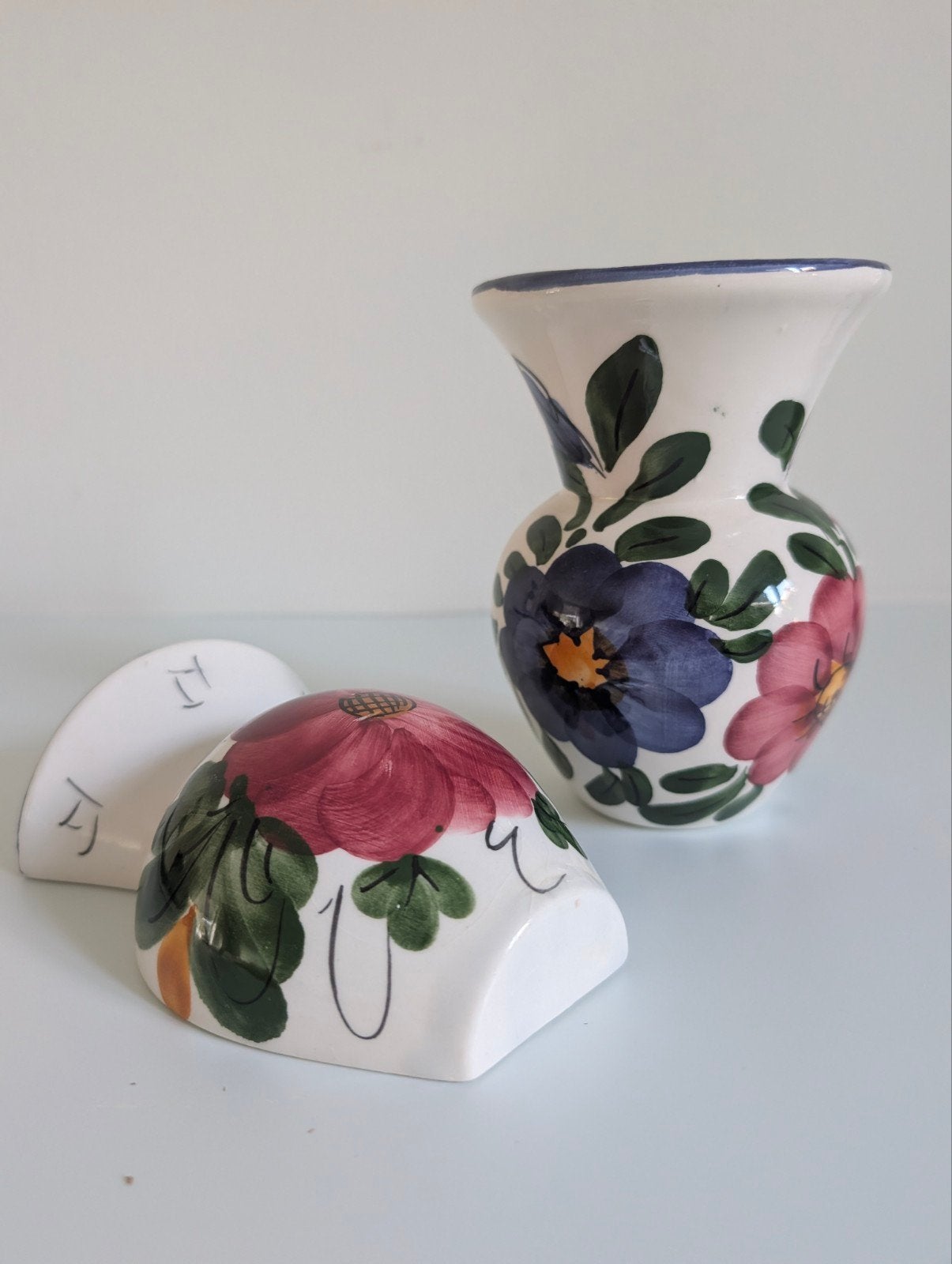 2 vintage Spaanse wandvaasjes – Hnos. Martínez, Antiek en Kunst, Ophalen of Verzenden