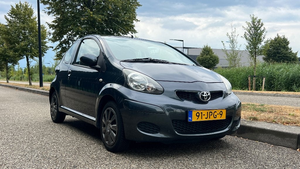 Zeer nette Toyota Aygo | Nieuwe APK  | 3DRS 2009 | NAP, Voorwielaandrijving, Stof, Zwart, Overige kleuren