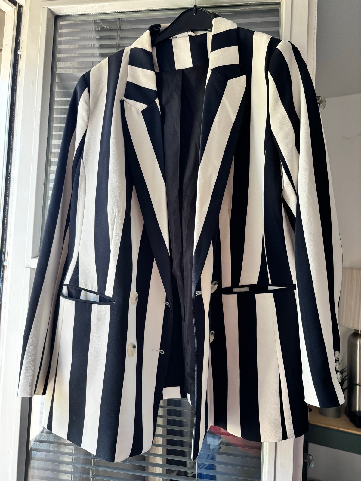 H&M gestreepte blazer zwart-wit, Zwart, Maat 42/44 (L), Ophalen of Verzenden, Zo goed als nieuw