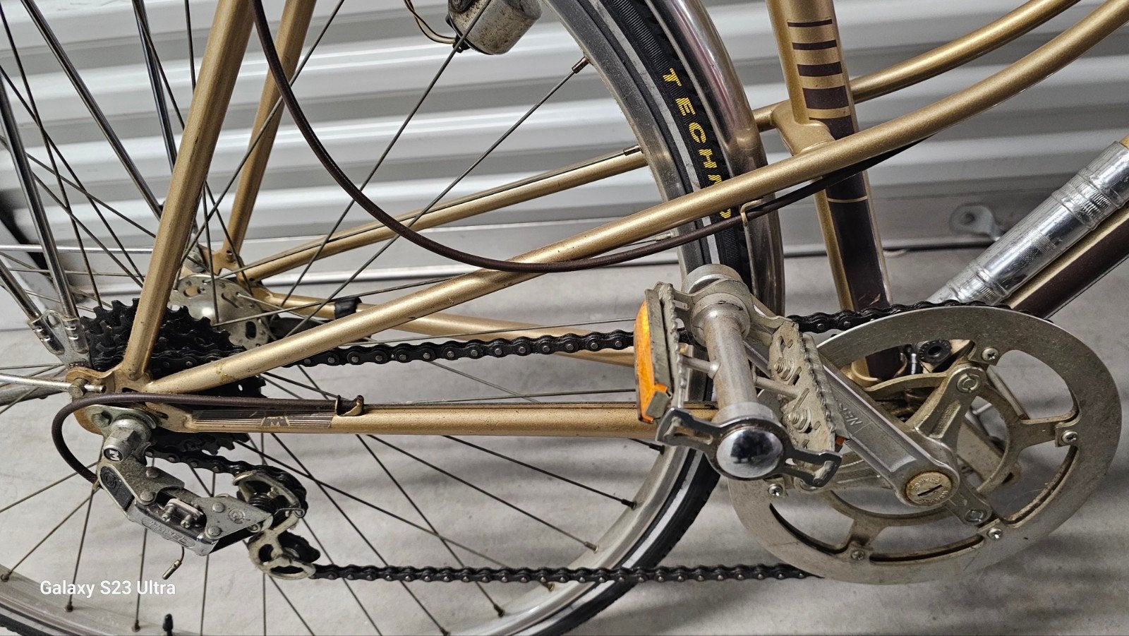 Motobecane Damesfiets - Goudkleurig met Versnellinge, Fietsen en Brommers, Velgrem, Versnellingen, Ophalen, Overige merken