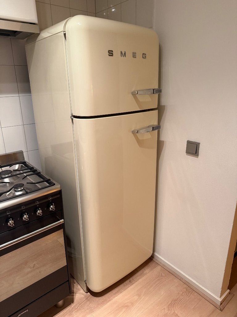 Smeg koelvriescombinatie, Witgoed en Apparatuur, Ophalen, Gebruikt, 200 liter of meer, 60 cm of meer