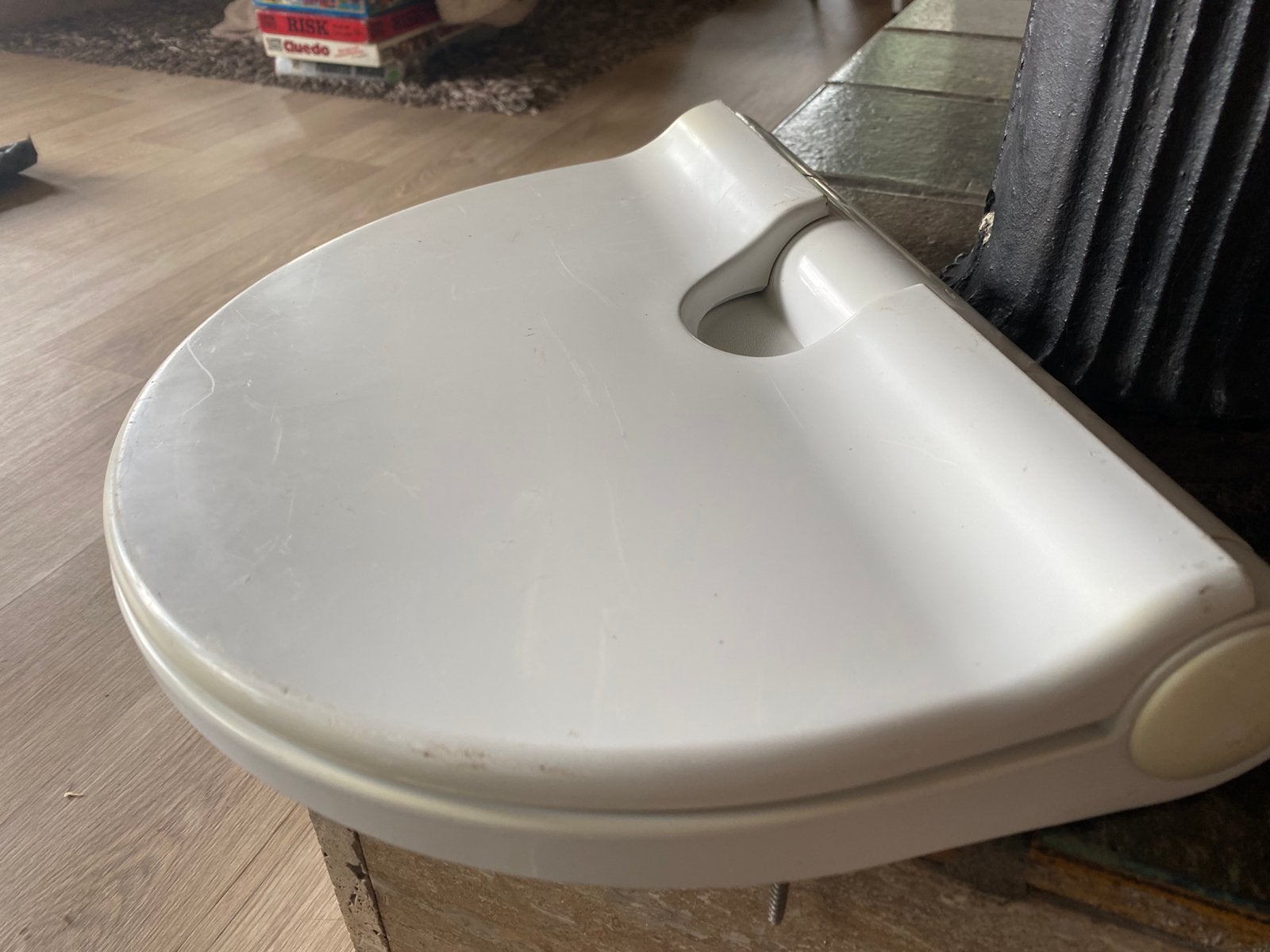 Invalidezitje voor tegen de douche-wand te plaatsen, Doe-het-zelf en Verbouw, Sanitair, Ophalen of Verzenden, Gebruikt, Douche