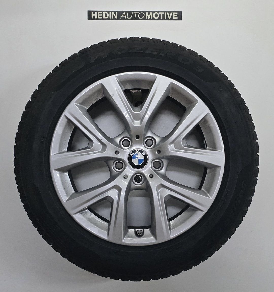 BMW X1 + X2 (F48-F39) Styling 574  17" N/RFT + RDCi Winter, Gebruikt, -, -, Banden en Velgen