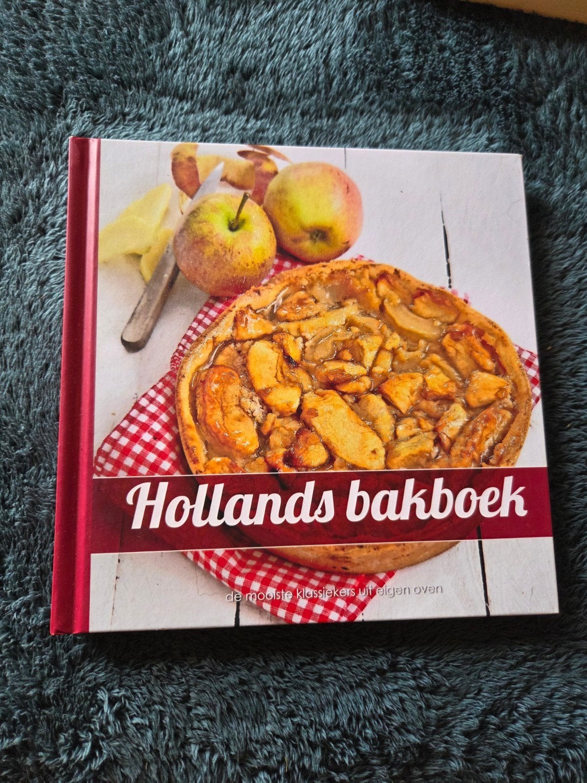 Hollands bakboek: De mooiste klassiekers uit eigen oven, Boeken, Ophalen of Verzenden, Zo goed als nieuw, Nederland en België