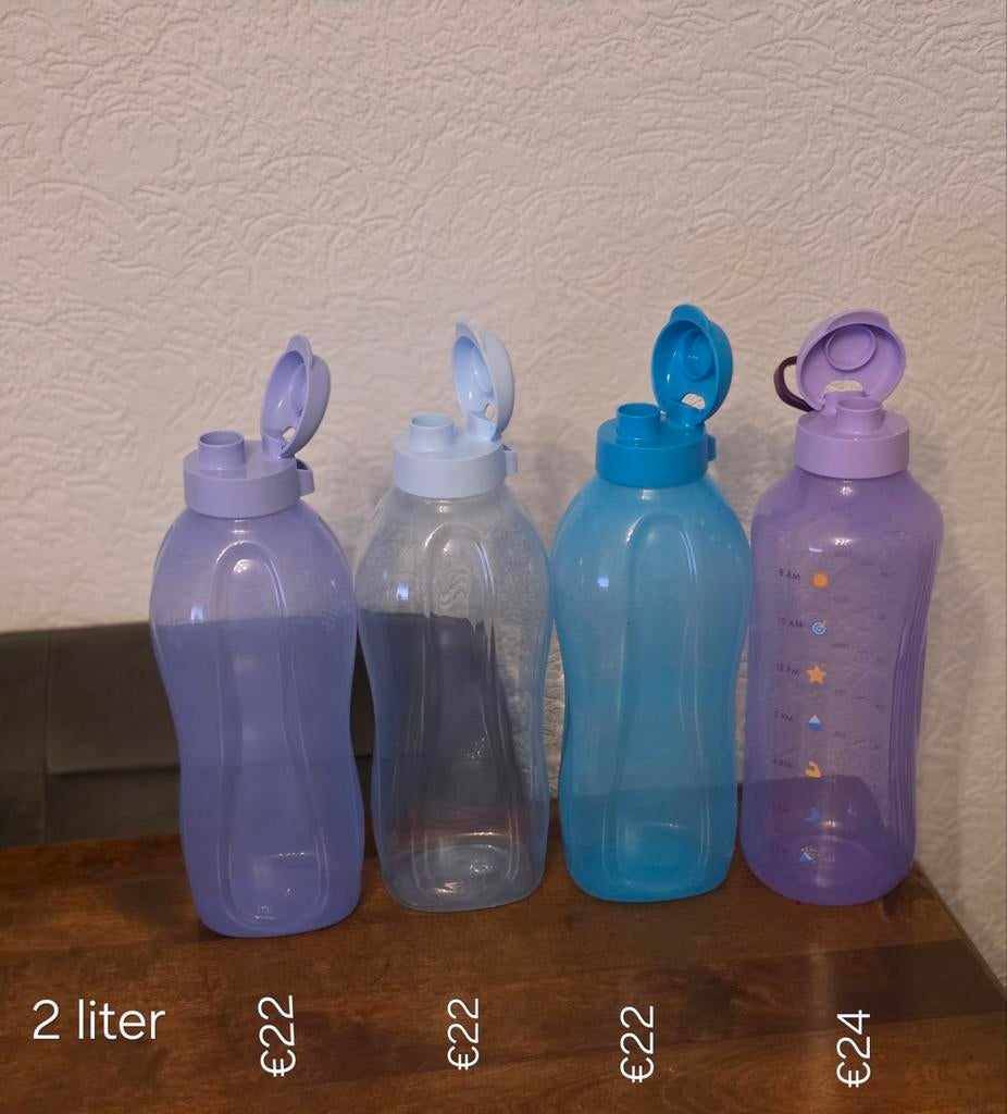 Tupperware 2 liter flessen, Huis en Inrichting, Keuken | Tupperware, Ophalen of Verzenden, Nieuw, Blauw
