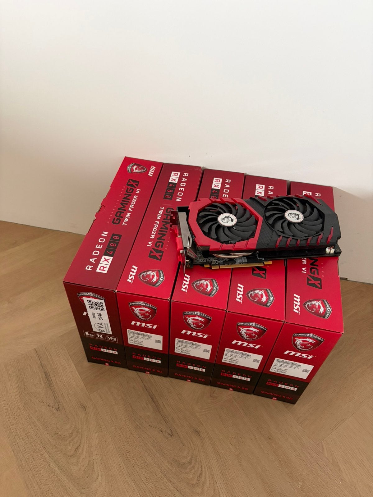 Ongebruikte 8GB MSI videokaarten (van veiling), Computers en Software, Ophalen of Verzenden, GDDR5, PCI, DVI
