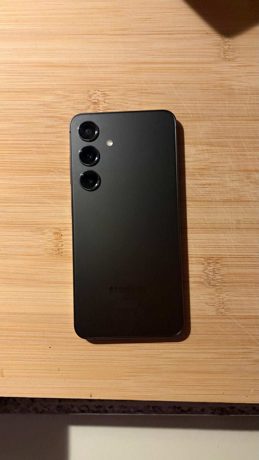 Foto 4 van Samsung Galaxy S24 128GB Zwart - Zo goed als nieuw