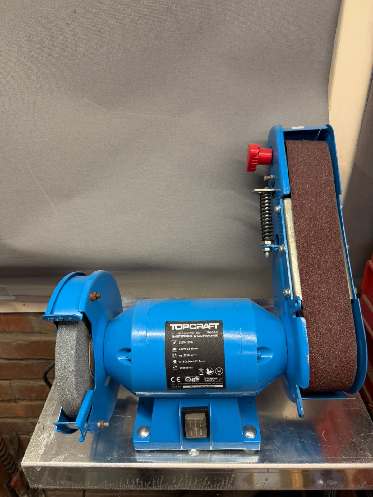 Slijpsteen bandschuurmachine, Ophalen, Zo goed als nieuw, Minder dan 700 watt, Werkbankslijpmachine