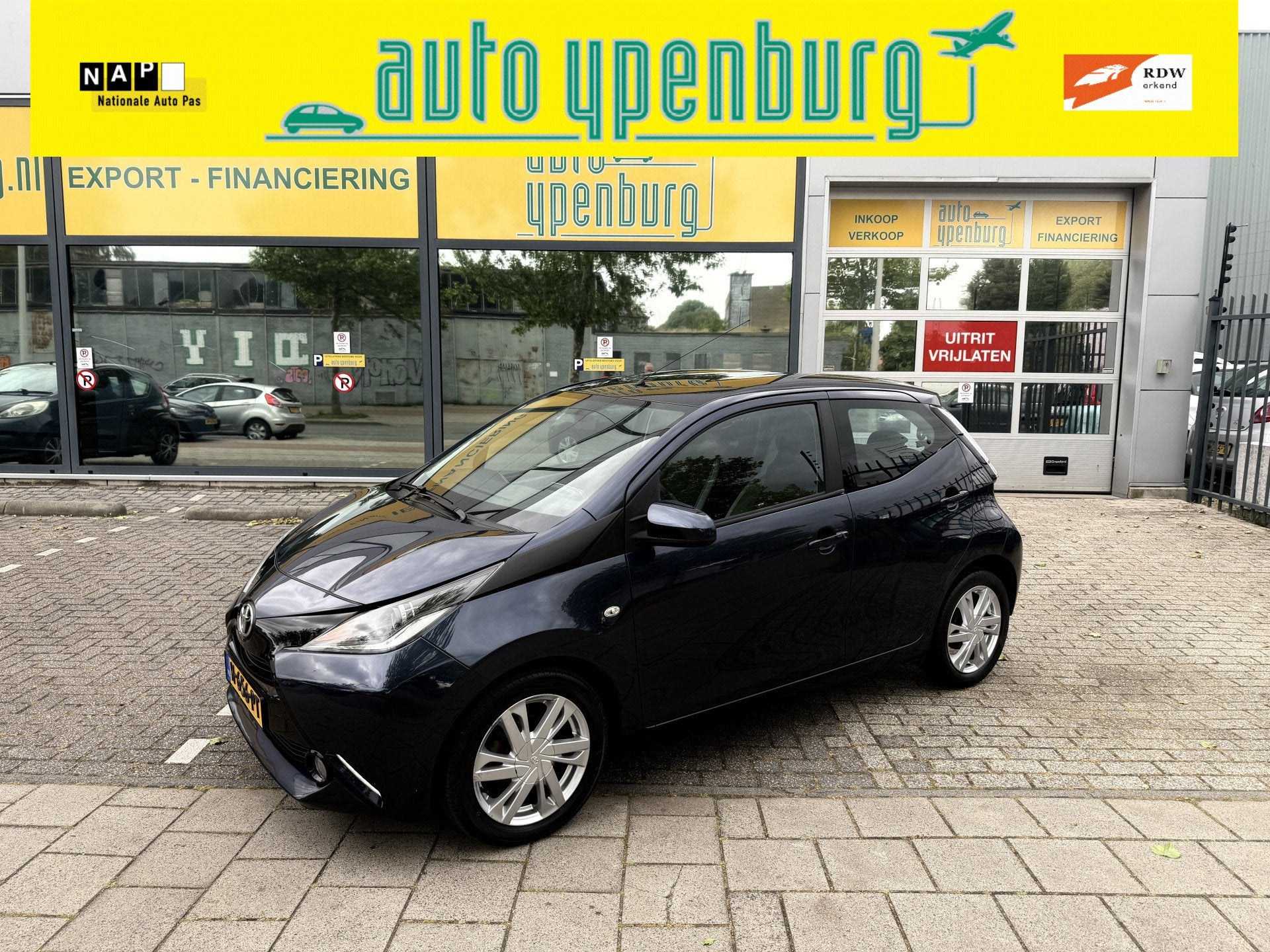 Toyota Aygo 1.0 VVT-i x-cite * 136.404 Km * Airco * Led * Sp, Auto's, Voorwielaandrijving, Stof, Gebruikt, Euro 6