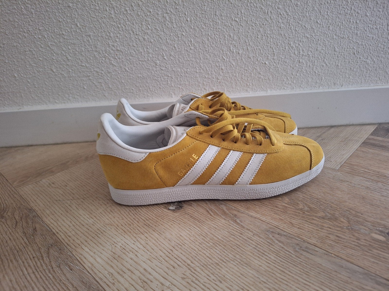 Adidas Gazelle Sneakers - Active Gold - Unisex - Maat 41 1/3, Ophalen, Adidas, Geel, Nieuw