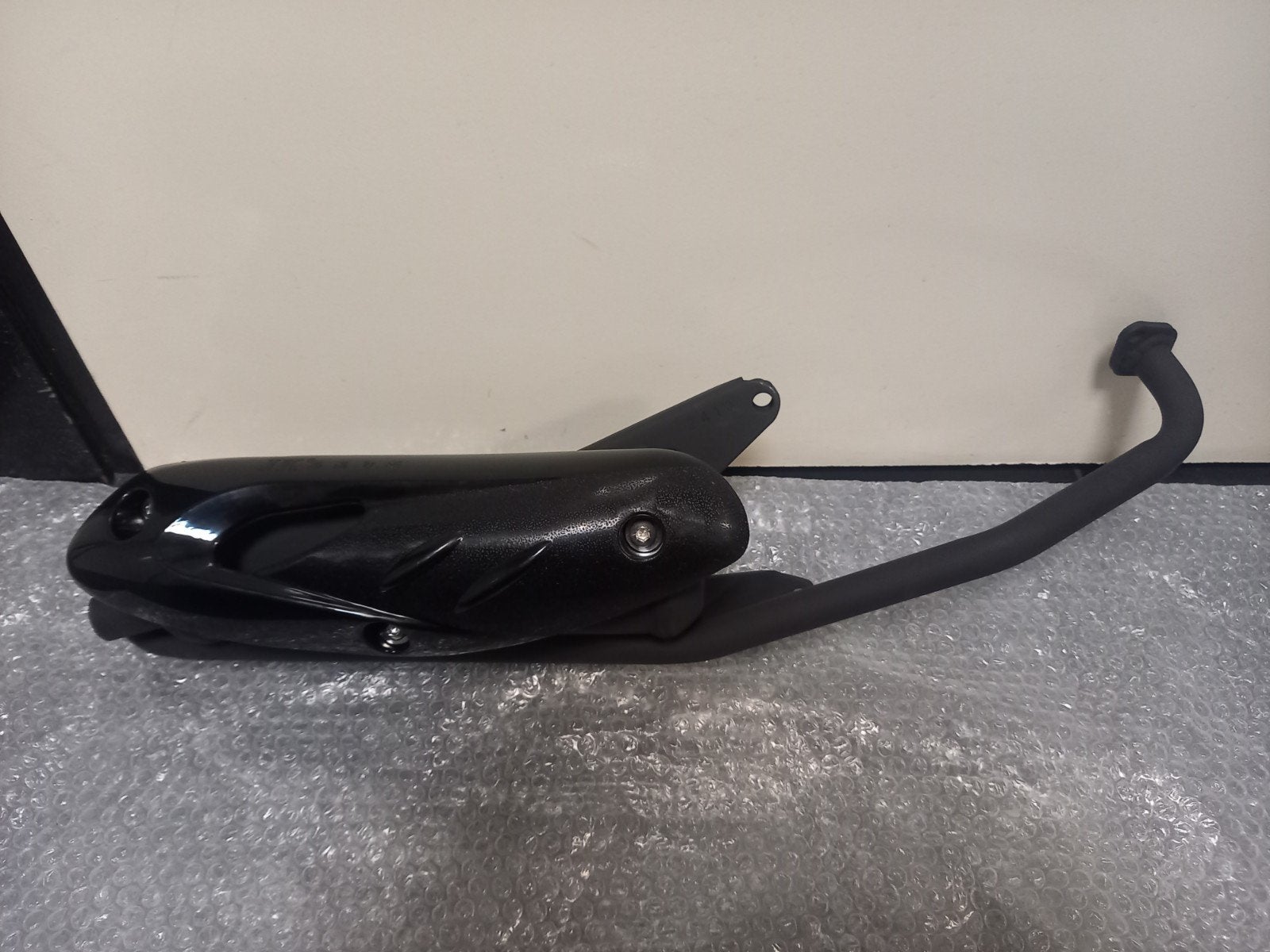 SALE NIEUWE UITLATEN VOOR BIJNA ALLE SYM EN PEUGEOT SCOOTERS, VLIJTSEWEG 17-2, 7317 AC. APELDOORN, Www.scooterapeldoorn.nl, SYM