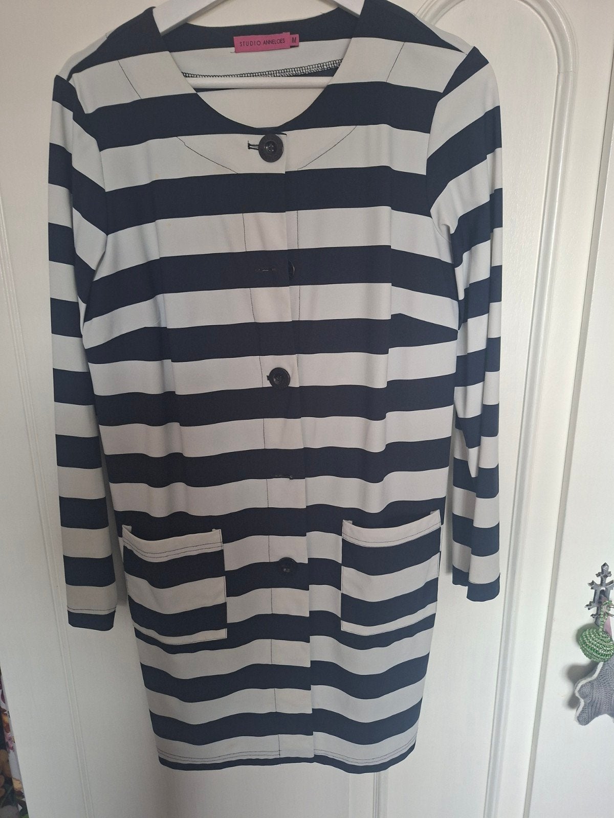 Lang colbert van Studio Anneloes.  Mt. M, Kleding | Dames, Jasjes, Kostuums en Pakken, Maat 38/40 (M), Studio Anneloes, Blauw