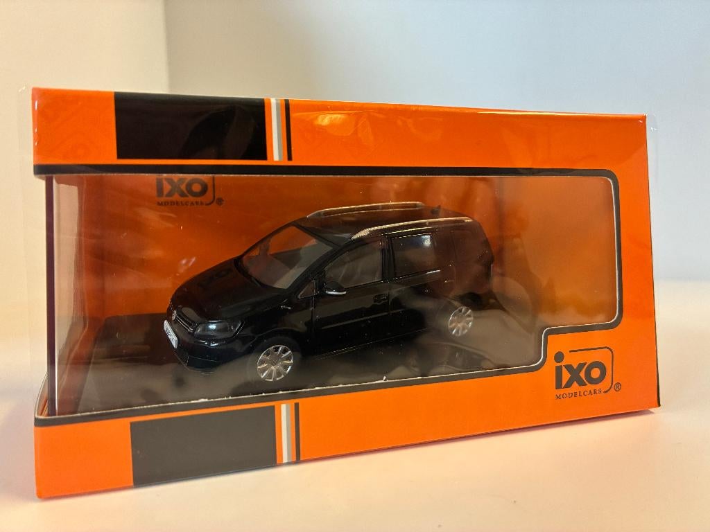 28663: Volkswagen Touran - 2010 - Ixo 1:43, Hobby en Vrije tijd, Modelauto's | 1:43, Auto, Nieuw, Ophalen of Verzenden, Bachsatztstr. 54 D 72131 Ofterdingen, Germany