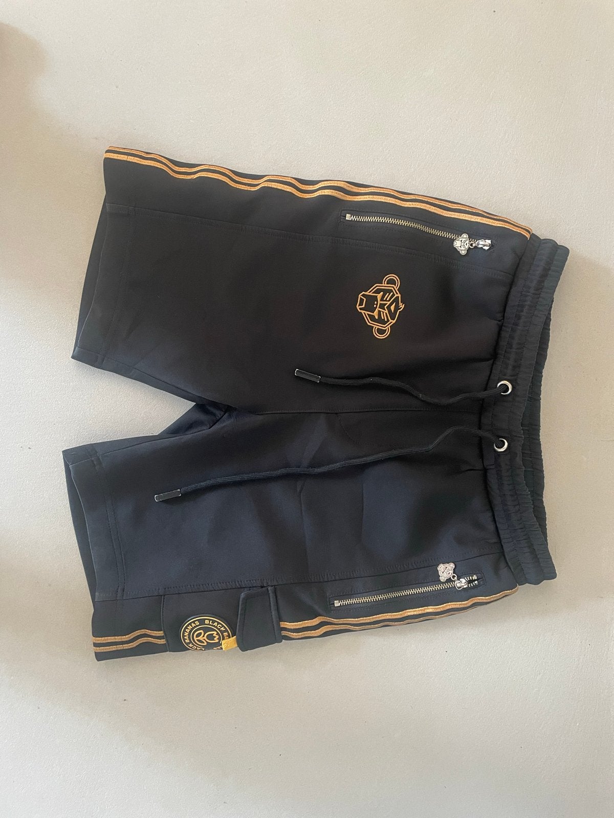 Black Bananas korte broek met gouden strepen maat 152, Kinderen en Baby's, Kinderkleding | Maat 152, Ophalen of Verzenden, Gebruikt