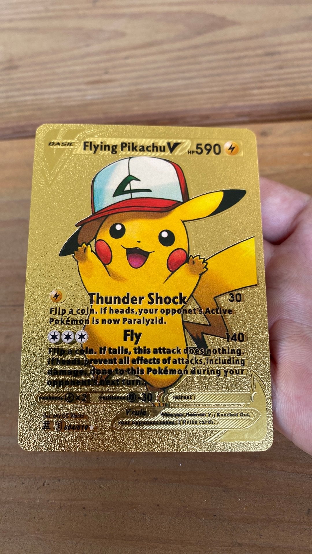 Pokimon kaart goud pikachu, Hobby en Vrije tijd, Verzamelkaartspellen | Pokémon, Ophalen of Verzenden