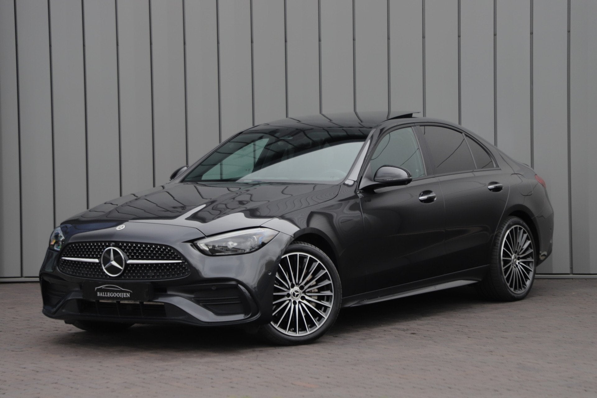 Mercedes-Benz C-Klasse 300e AMG | 313PK | Head-up | Keyless-, Auto's, Automaat, Dealer onderhouden, Achterwielaandrijving, 4 cilinders