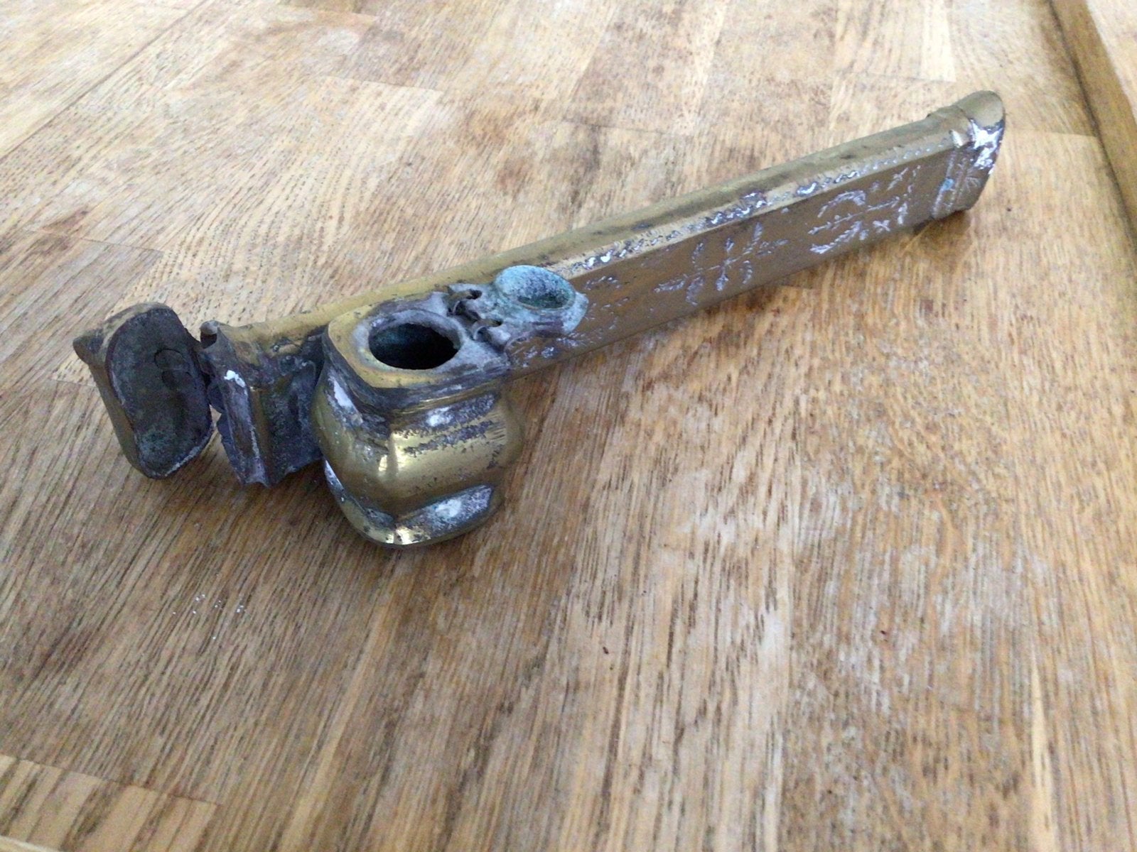 Antieke inktpot en penhouder van messing. Divit / qalamdan, Antiek en Kunst, Antiek | Koper en Brons, Ophalen of Verzenden, Brons