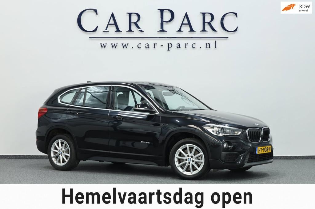 BMW X1 SDrive20i Essential LED/NAVI/LMV/PDC/CRUISE/ECC/12 MN, Auto's, 1998 cc, Stof, Euro 6, Automatische klimaatregeling