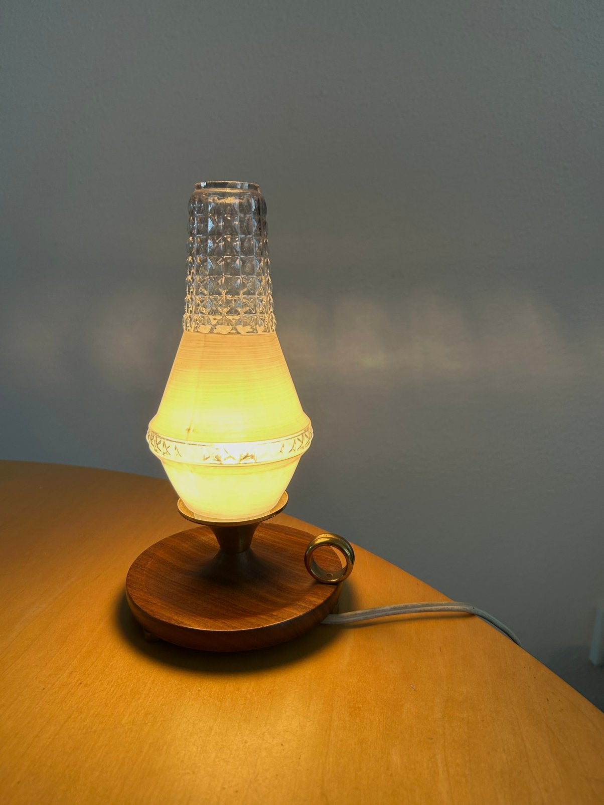 Vintage tafellampje of bedlampje, Met schakelaar, Gebruikt, Vintage, E14 (klein)