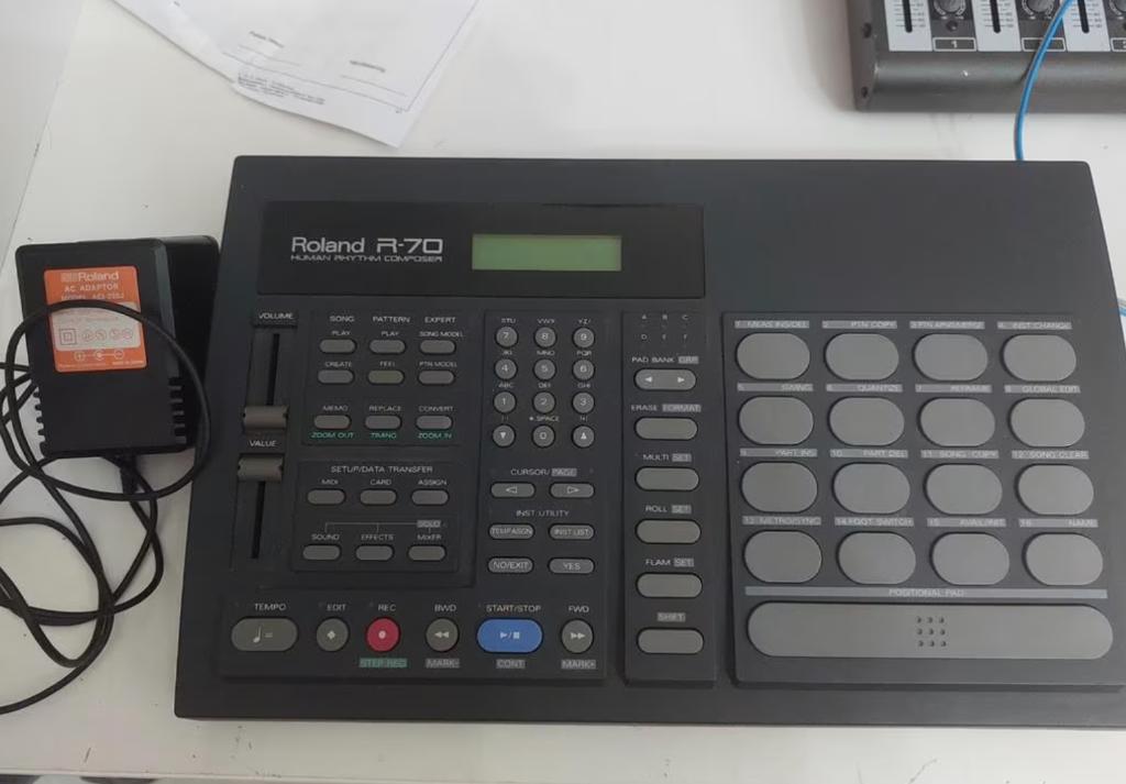 Roland R-70 808 & 909 sounds, Ophalen of Verzenden, Gebruikt, Overige merken