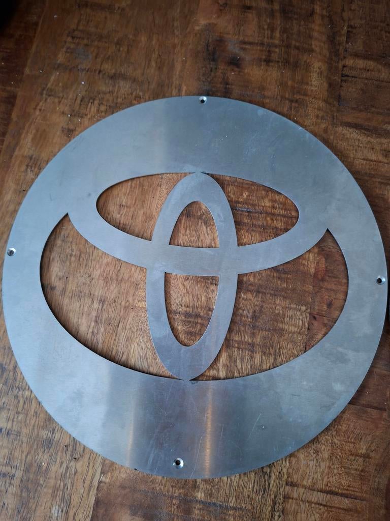 2x RVS Lasergesneden Toyota Logo's - 31 cm rond, Ophalen of Verzenden, Nieuw