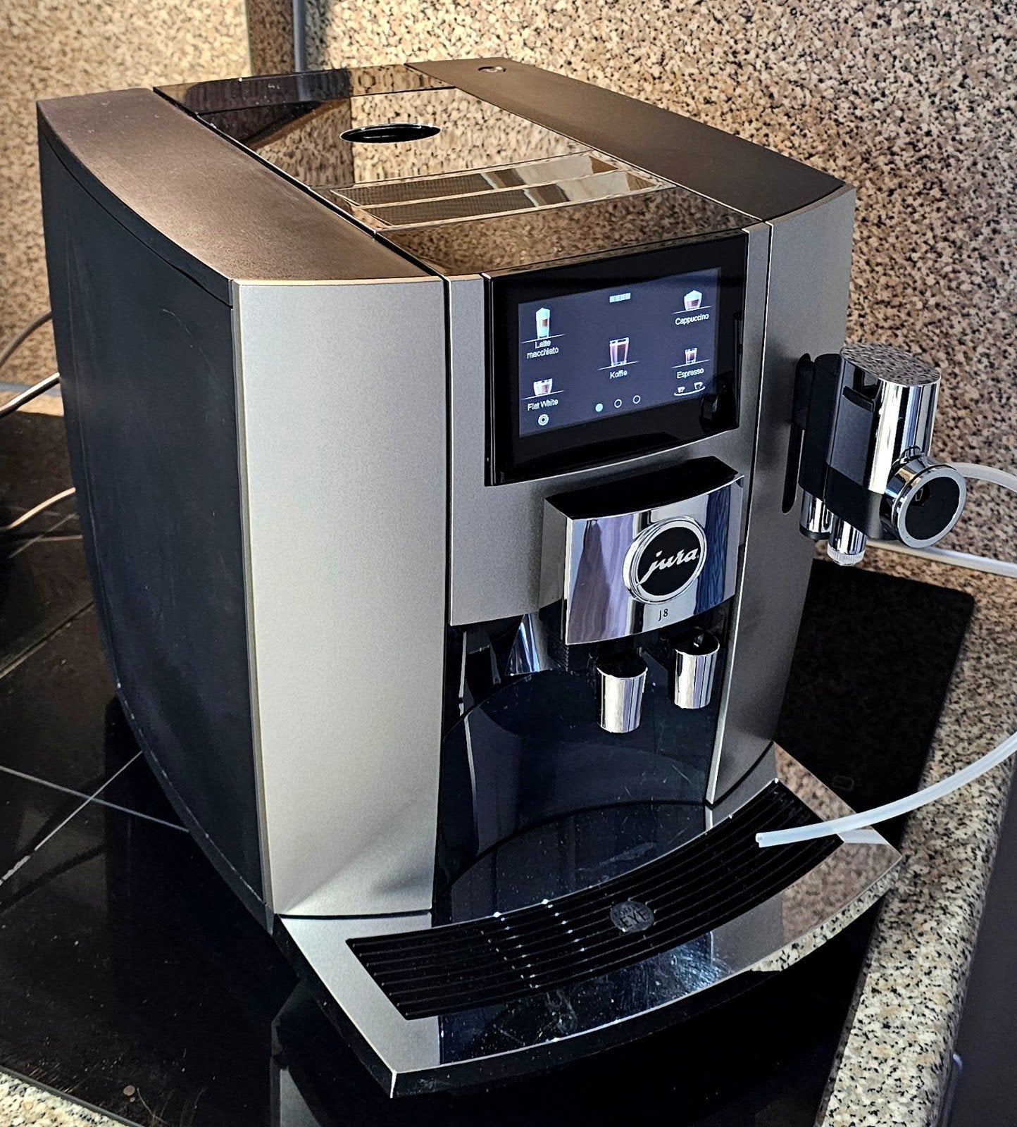 Jura J8 Midnight Silver (EA) (2023) (PRIJS VERLAAGD), Witgoed en Apparatuur, Koffiezetapparaten, Ophalen, Afneembaar waterreservoir