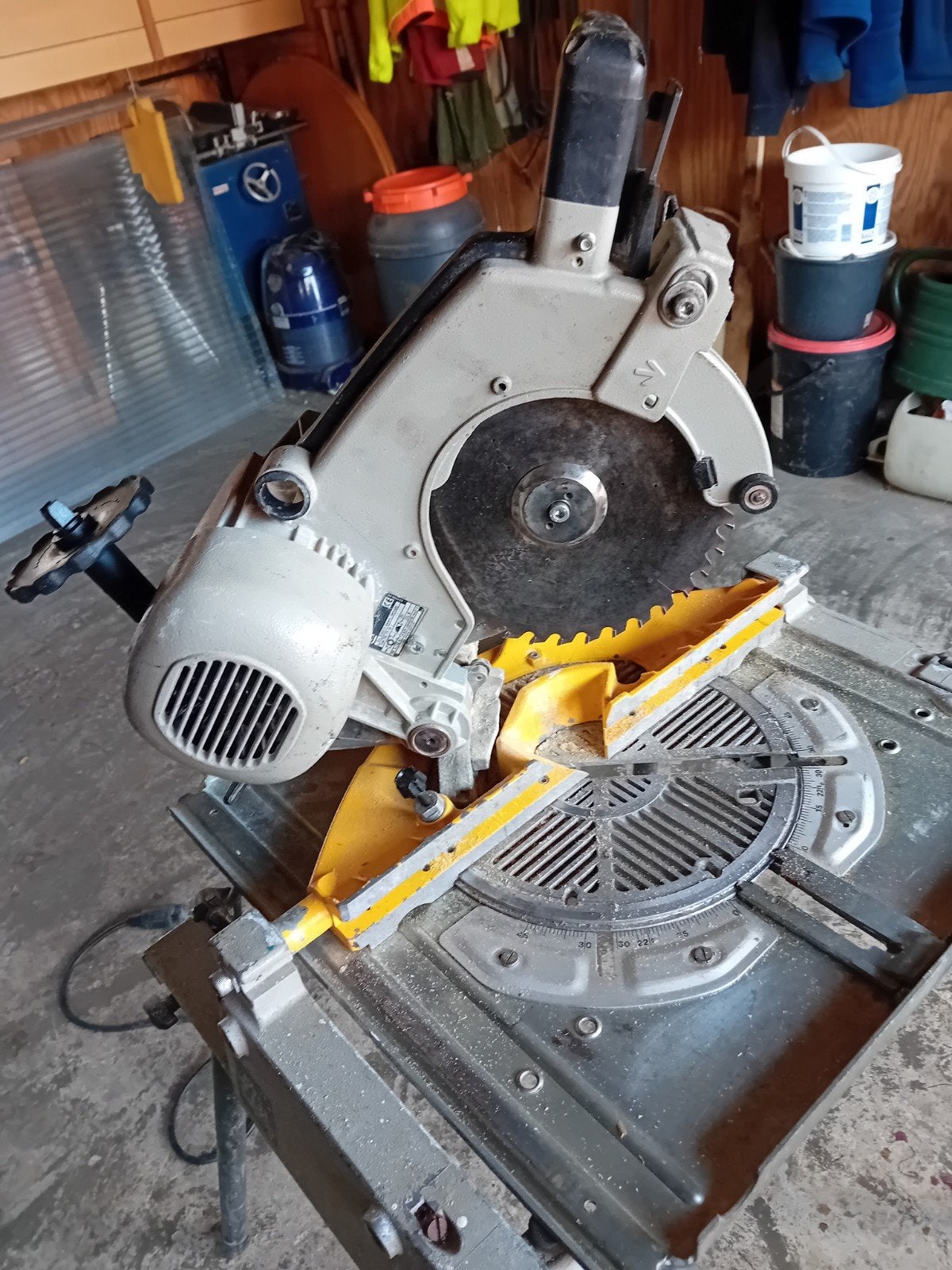 Zaagmachine Elu Flipover, Ophalen, Gebruikt, 1200 watt of meer, 70 mm of meer