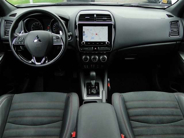 Mitsubishi ASX 2.0 Intense | Trekhaak | Led | Automaat, Gebruikt, Zwart, 4 cilinders, Wit