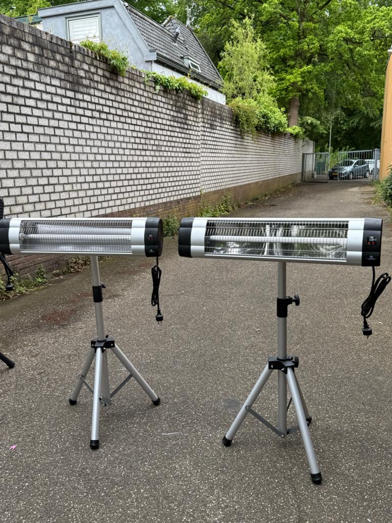 Kesser Terrasverwarmer op statief 2500W, Tuin en Terras, Terrasverwarmers, Ophalen, Nieuw