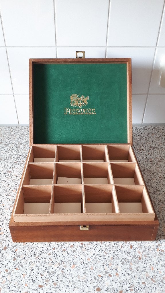 Pickwick theedoos 12 vakken, Huis en Inrichting, Ophalen, Gebruikt, Hout, Theedoos