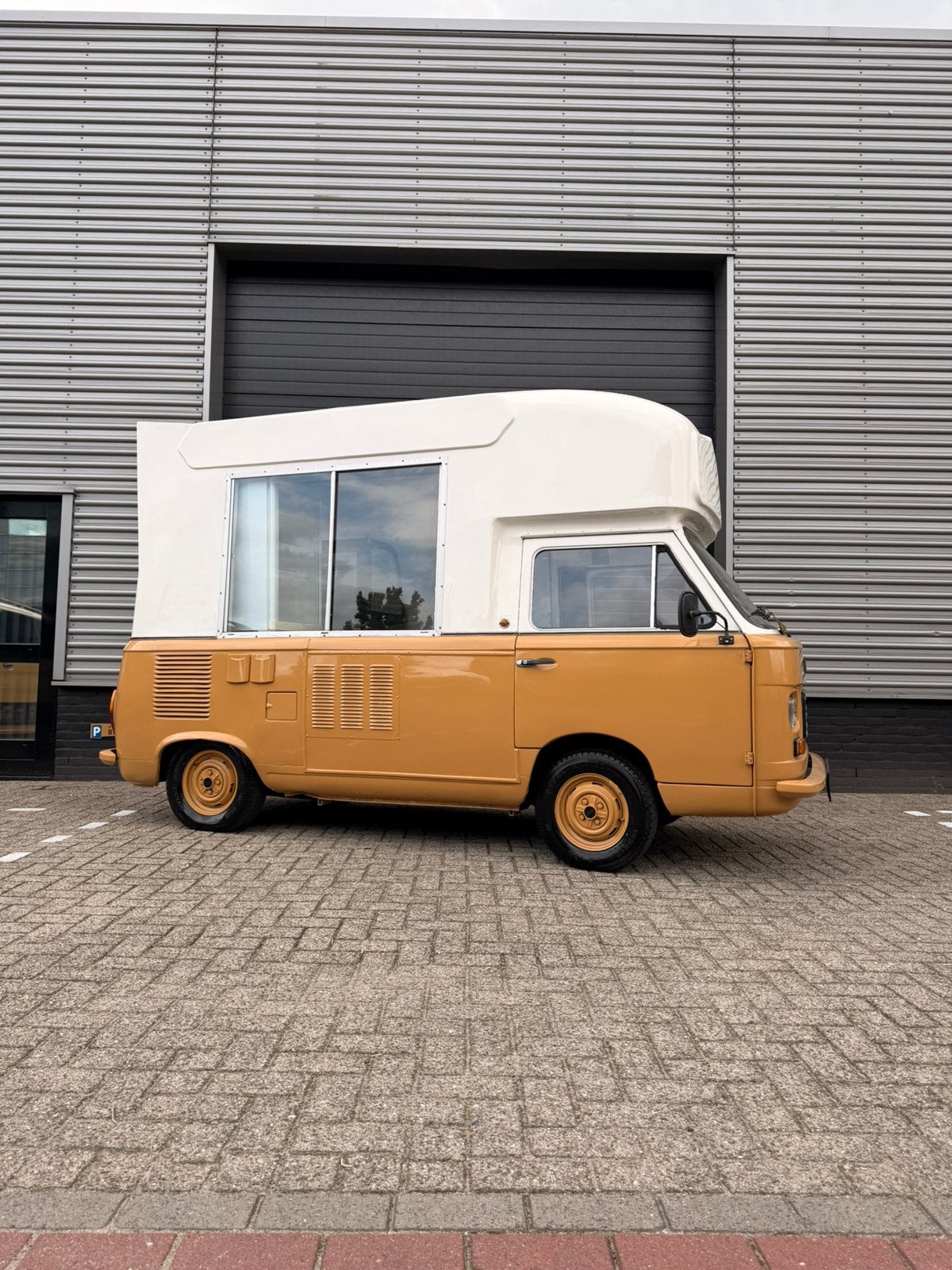 Fiat 900 Oldtimer Foodtruck – volledig gerestaureerd, foto 5