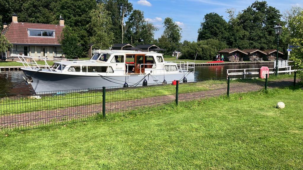 Klassieke Akerboom Kruiser Motorjacht boot 11 meter, 1965, Watersport en Boten, Motorboten en Motorjachten, Gebruikt, Ophalen